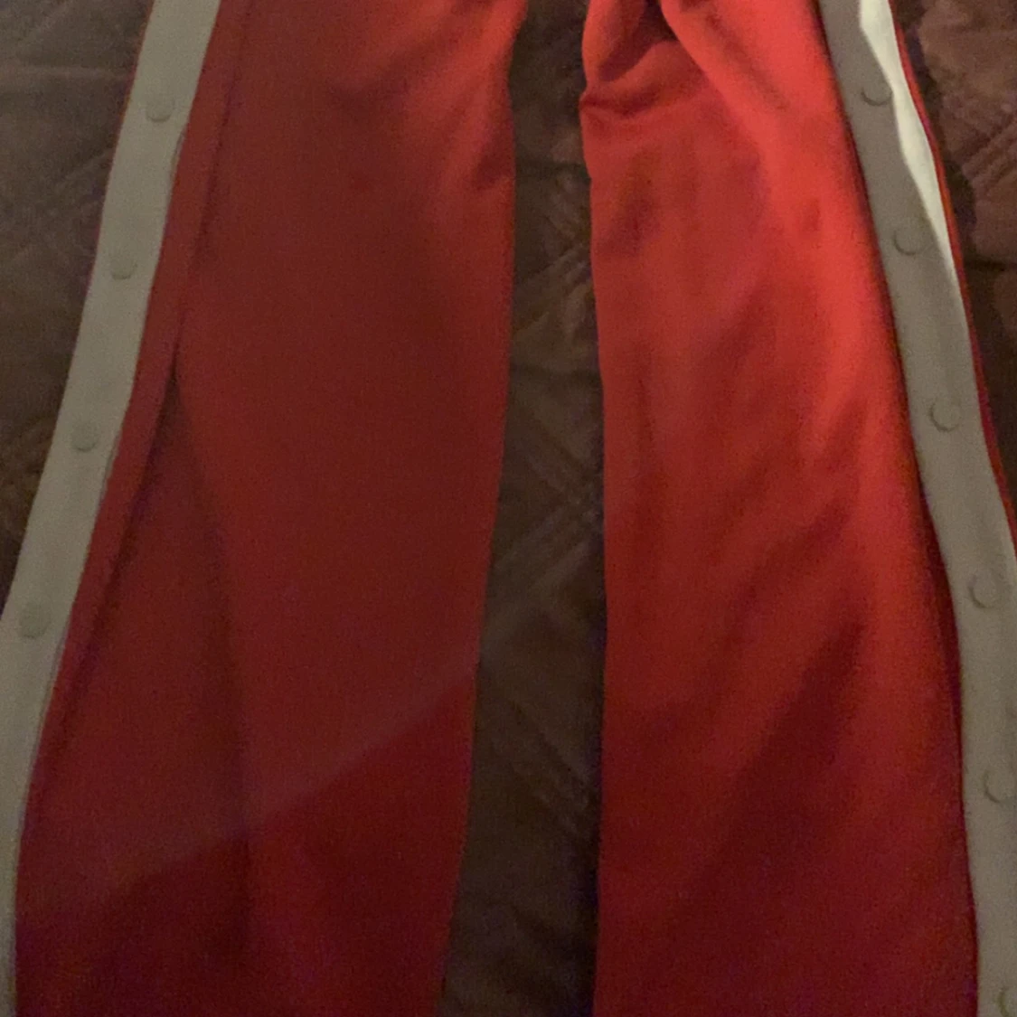 Rött och vit byxor - 90