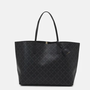 Malene Birger Handväska - Säljer min knappt använda Malene Birger handväska. (ABIGAIL) Som ny då den knappt är använd.  Priset kan diskuteras.