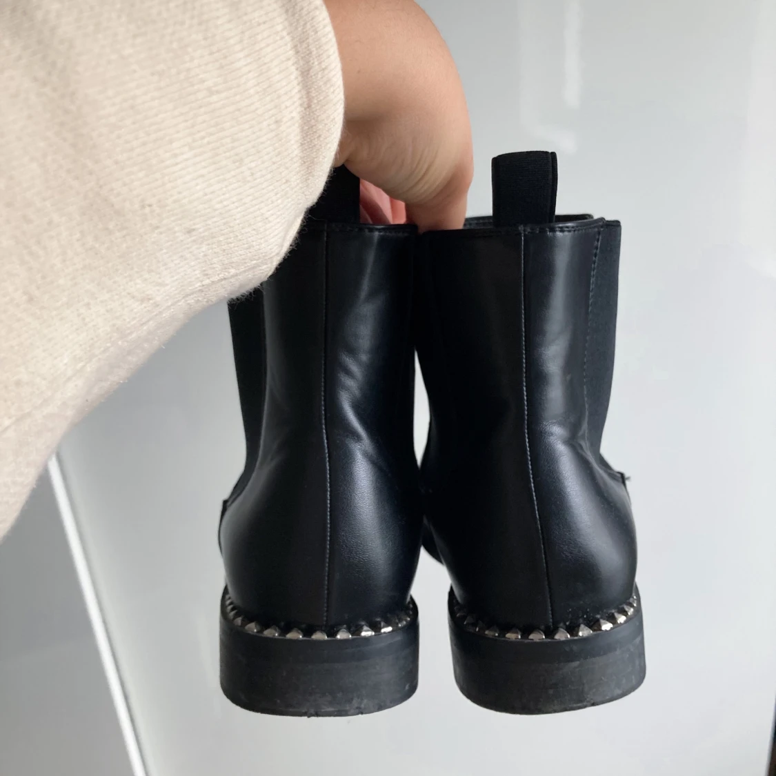 Studded Chelsea Boots - 91