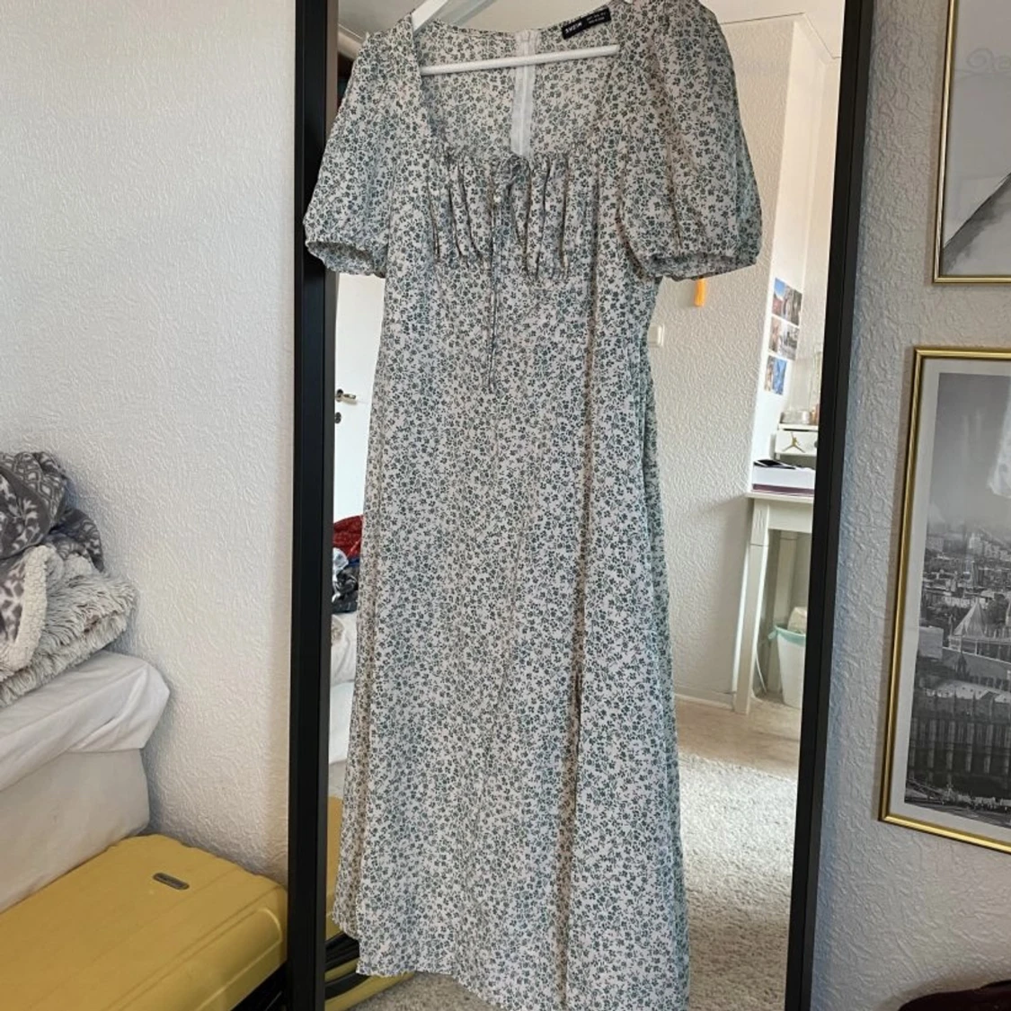 Grön blommig klänning - 91