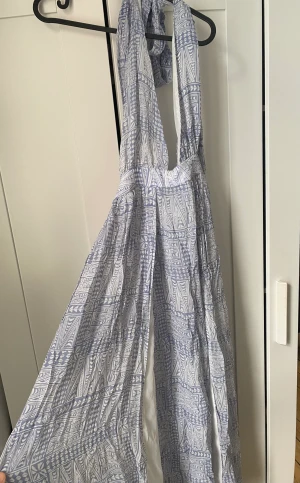 Backless beach dress  - Selling this beautiful dress sexy backless beach dress worn it once only, in very good condition 