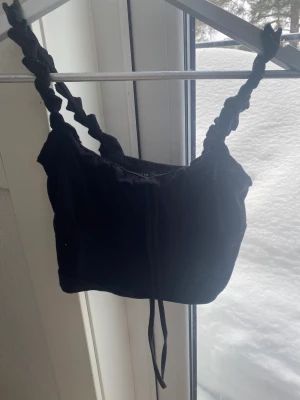 Linne/topp - Säljer dessa två tilsammans för 50kr. Super fina sommar toppar