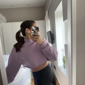 Hm tröja  - Säljer denna sweatshirt då jag inte använder den längre 