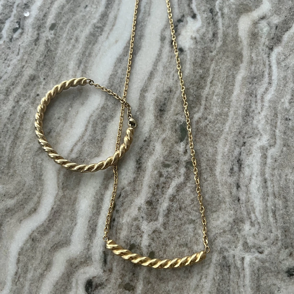 Halsband och armband kit