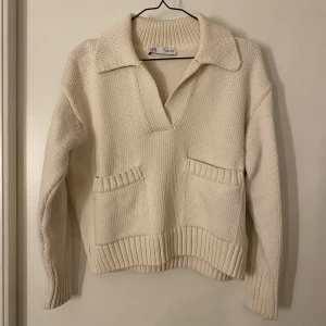 Stickad tröja  - Stickad tröja från zara, väldigt fin och lite tjockare i materialet💕
