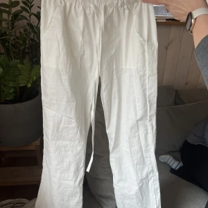 linnebyxor - jätte fina linnebyxor aldrig använda och aldrig prövade då jag beställde fel storlek❤️ storlek S men passar 32/34