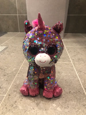 ty glitter unicorn - En glitter unicorn från ty. Använd ett par gånger.