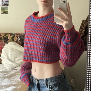 Stickad tröja - Skit snygg tröja från Zara. Helt i nyskick! 