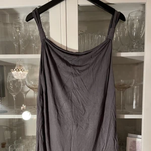 Linne - Linne från bon’a parté strl M, välanvänd. 