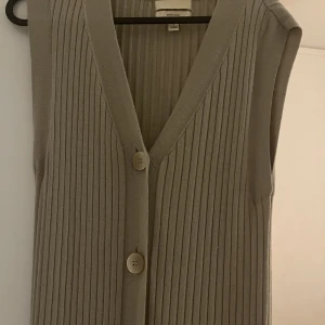 Merinoull  - Klänning använd 1-2 ggr. Lång. 