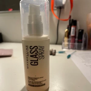 maybelline glass spray - Endast testad 