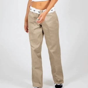Dickies original 874 beige  - Beiga dickies som De på första bilden (lånad) stl motsvarar s/m bra i längd på mig som är 164. 