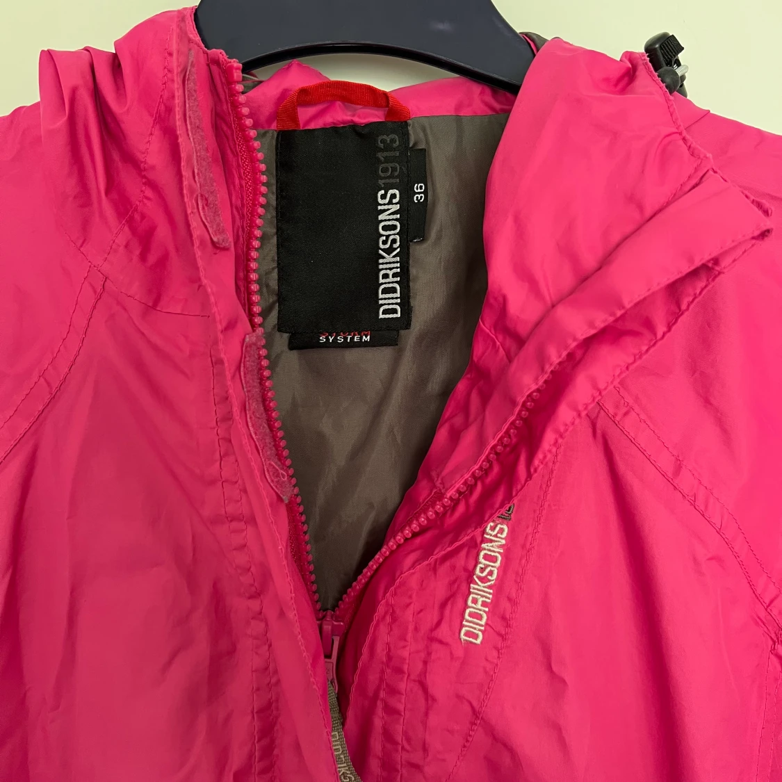 Didriksons Tigris regnjacka strl 36 - 90