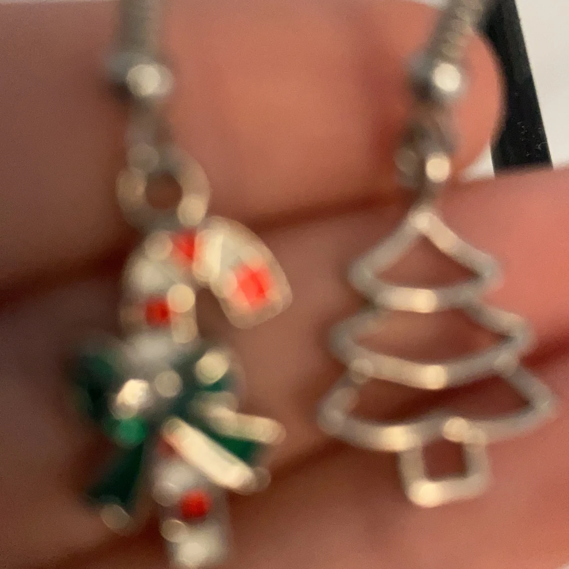  Säljer med fina jul Örhängena🤍💜 - 91