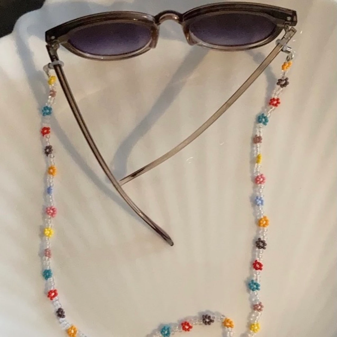 Glasögonkedja blommor - 91