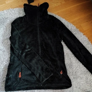 Ute kofta  - Köpt på Lidl eller Maxi. Alldrig använd då den är för liten, det stå storlek M men känns som en XS-S.