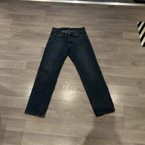 Skitsnygga baggy jeans. Strl 31/31 