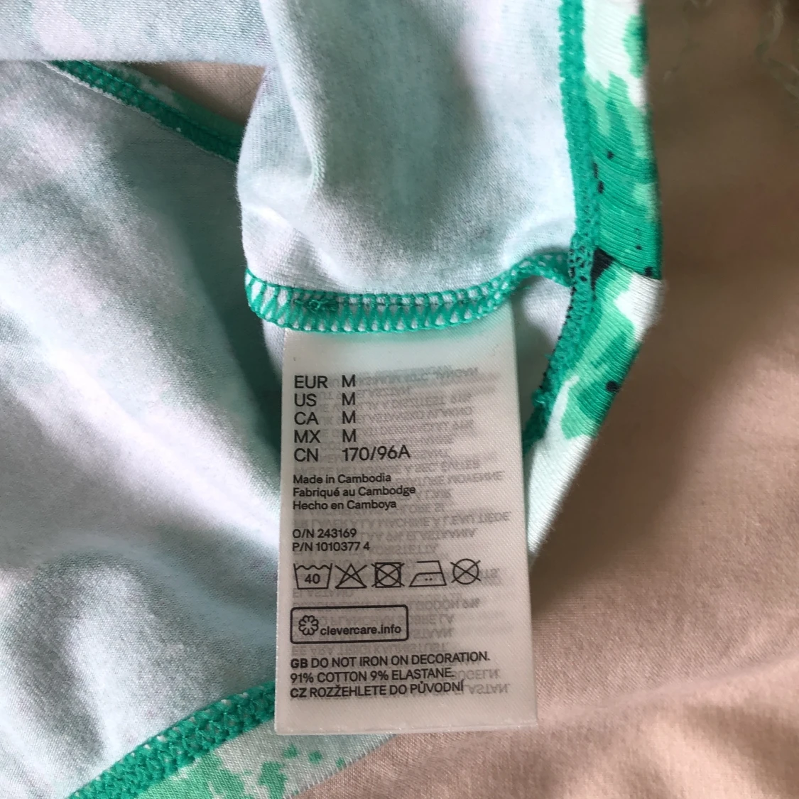 Grön svart topp  - 91