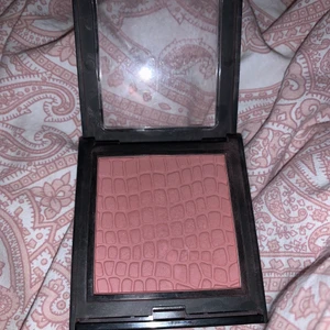 Make up Store blush  - Blush från Make Up Store, använt någon enstaka gång. Frakt på 28kr tillkommer, frimärken