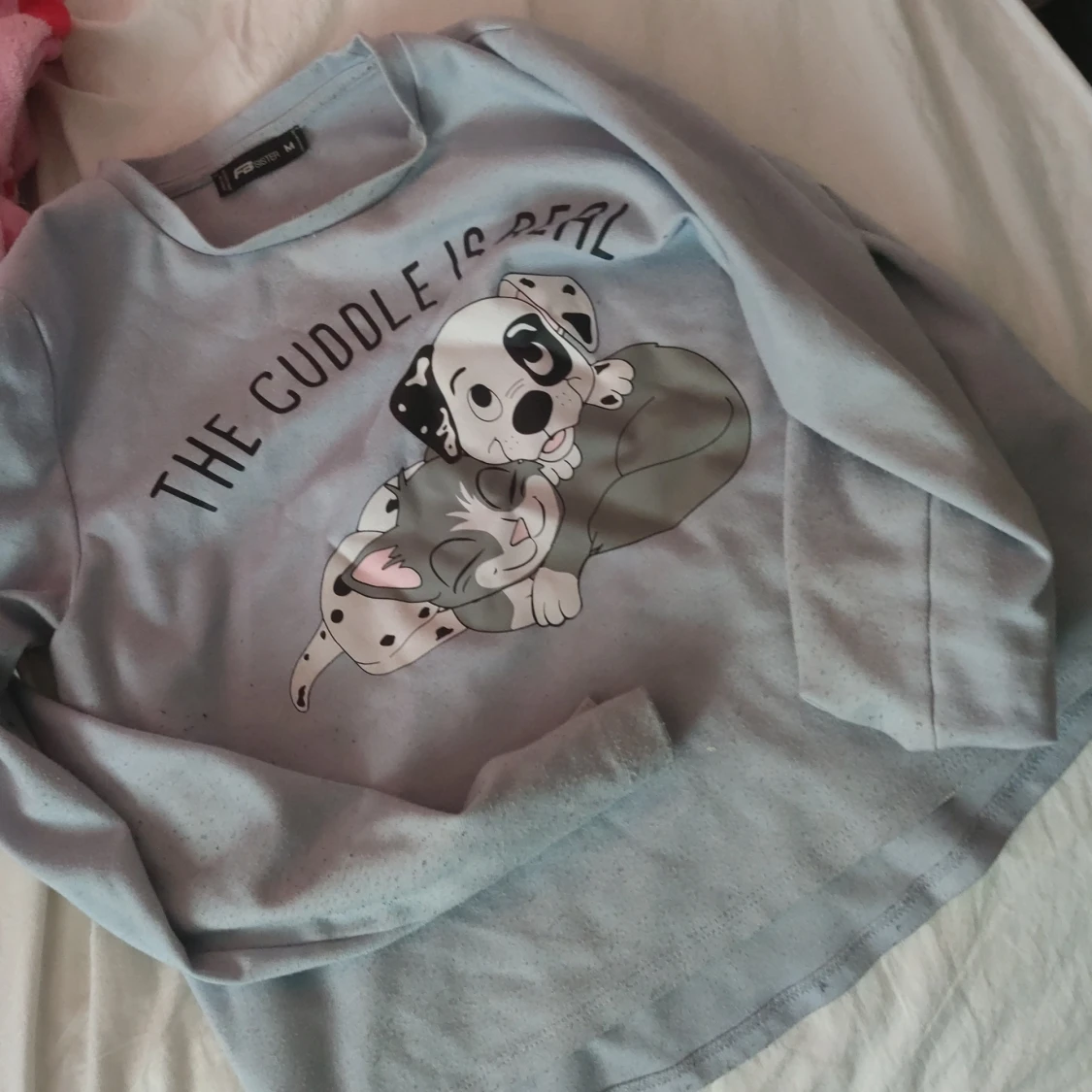 The cuddle is real - 90