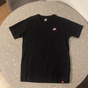 New Balance t-shirt - Storlek L, helt ny! 