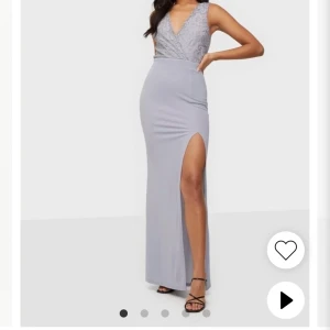 Balklänning - helt ny klänning i storlek 36. Endast provad, prislappen sitter kvar 