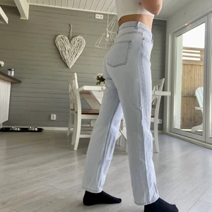 Weekday jeans  - Säljer ett par jeans från weekday. Strl w29 l30. Bra skick, köpare står för frakt🌞