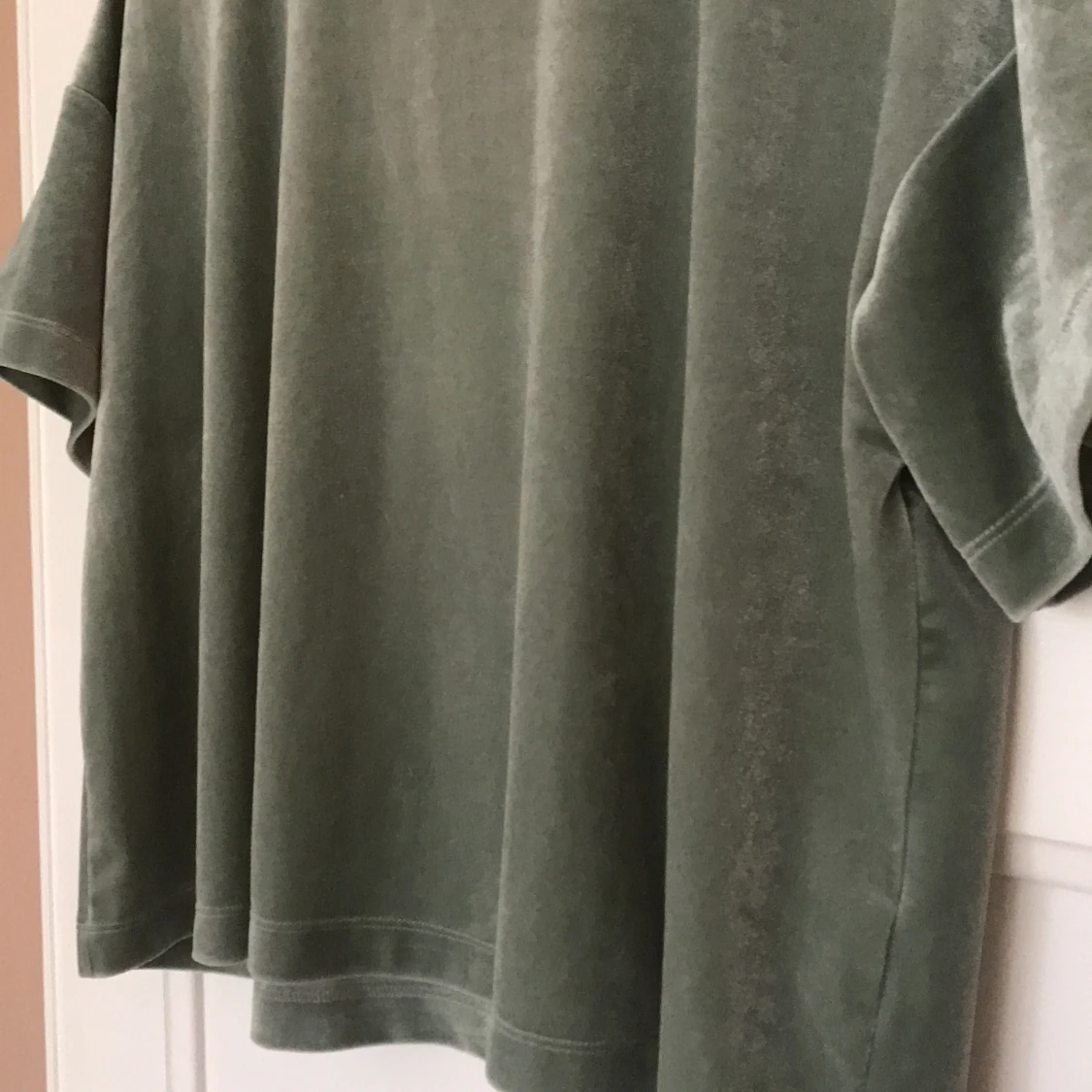 Ljusgrön cropped tröja  - 91