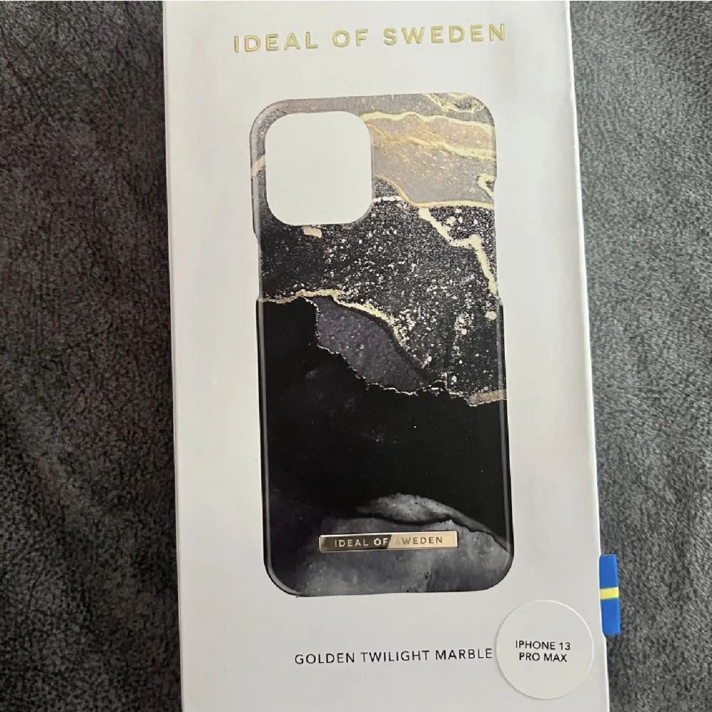 Helt nytt, inte ens öppnat Ideal of Sweden mobilskal till iphone 13 pro max, nypris 399 kr säljs för 250kr. Övrigt.