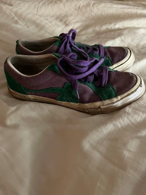 golf le fleur converse - converse x golf le fleur köpa för tre år sedan. cwn heter hulk💚💜skriv dm för frågor, dustbox ingår