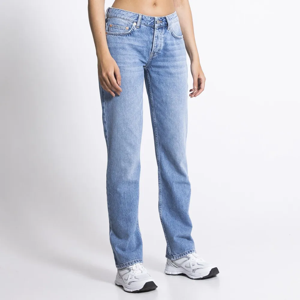 Lågmidjade jeans från lager 157 i storlek xxs🥰 Säljer då de var för små för mig, köpare betalar för frakten. Jeans & Byxor.