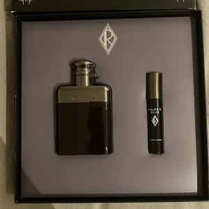Ralph Lauren parfym - Helt oanvänd parfym sett från Ralph Lauren. Namn: Ralph Lauren Eau De Parfum - Ralph's Club
