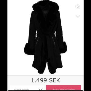 Säljer denna vinter kappa för 600 kr orginalpriset är 1500kr, bra skick och nästan som ny.