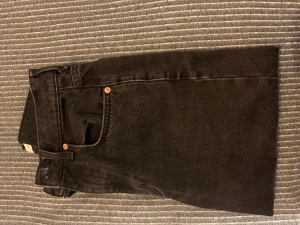 90s high waist jeans💖 - Säljer dessa jeans från Gina tricot. De är i väldigt fint skick och jag säljer de för 160 kr plus frakt❤️