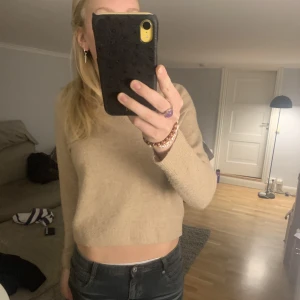 Stickad tröja - Stickad tröja från H&M lite nopprig