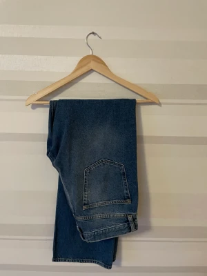 Hope brallor - Hope rush denim blue  köpta i deras butik (Göteborg)  Priset kan diskuteras 