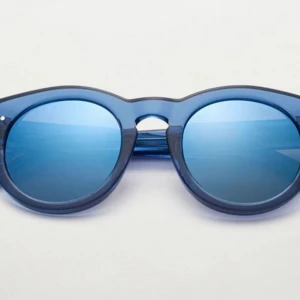 Chimi solglasögon  - Säljer mina chimi solglasögon, modell 003 i färg Acai. Knappt använda och inga repor🌟