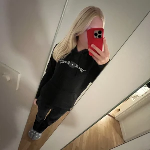 The cool elephant tröja  - Svart the cool elephant tröja som aldrig används💞storlek s