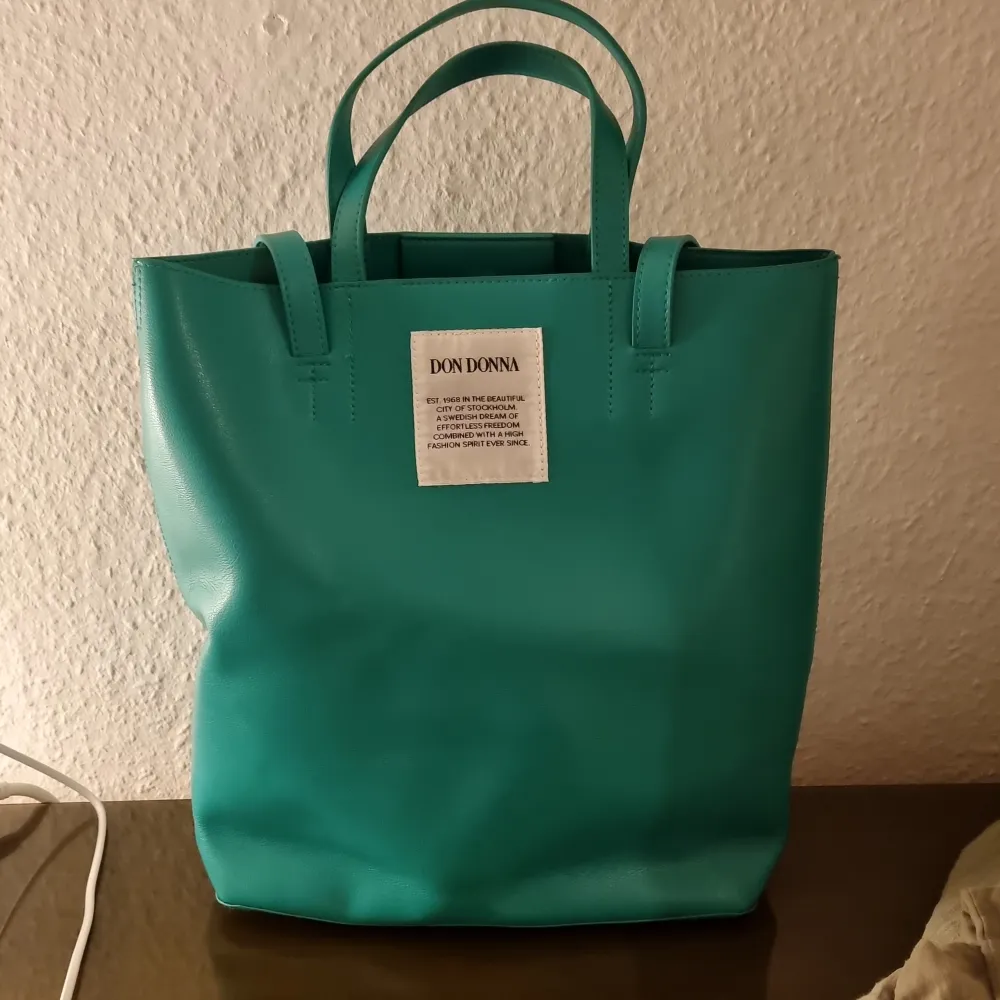 Don donna bag, never used. . Väskor.