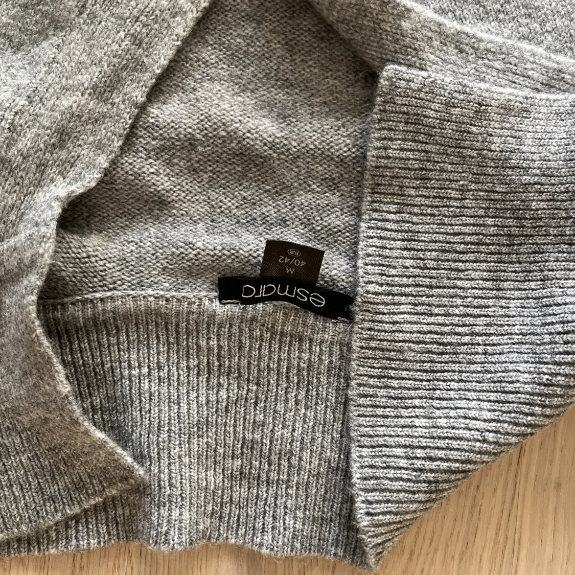 Tunn stickad tröja - 91