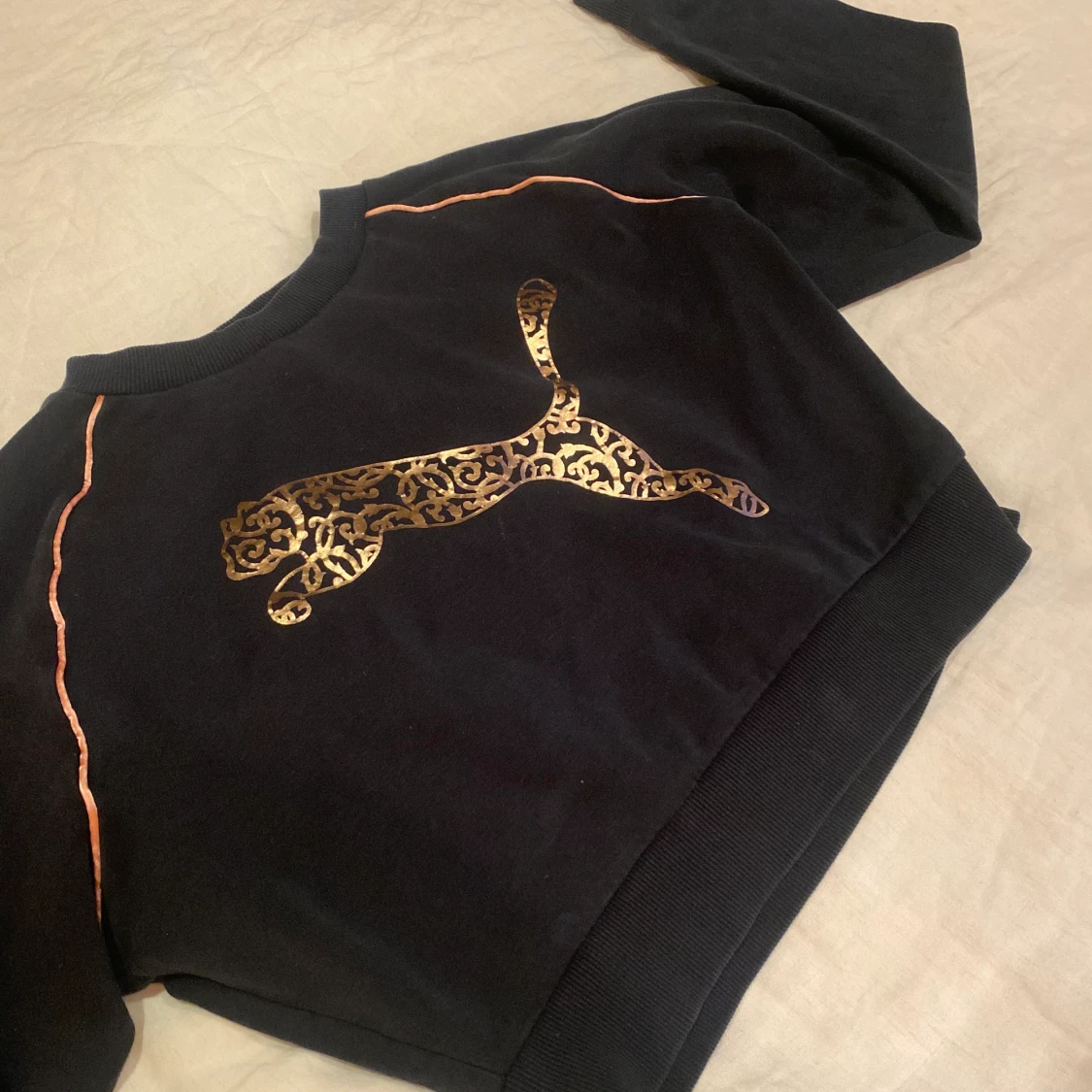 Puma hoodie träningströja croptop  - 90