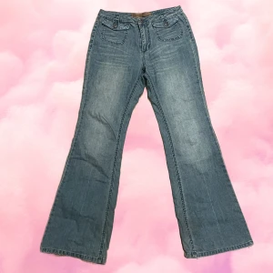 lågmidjade jeans baggy bootcut - 38/82 💘