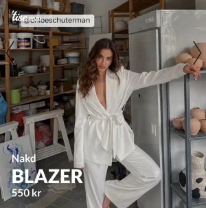 Blazer NAKD - Selger denne nydelige blazeren fra Nakd 🧡 Helt ny! Aldri brukt, bare prøvd på. DM for flere bilder 😄 ny pris: 929kr, størrelse 36