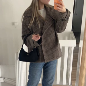 Arket kappa  - Säljer min fina kappa från arket. Storlek S och i mycket bra skick. 1500kr + frakt .