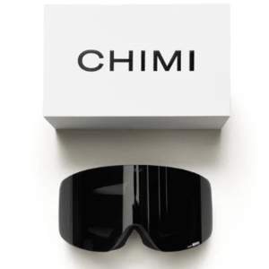 Hej säljer mina svarta chimi skidglasögon. Svarta. Använda under en säsong enbart så i fint skick. 