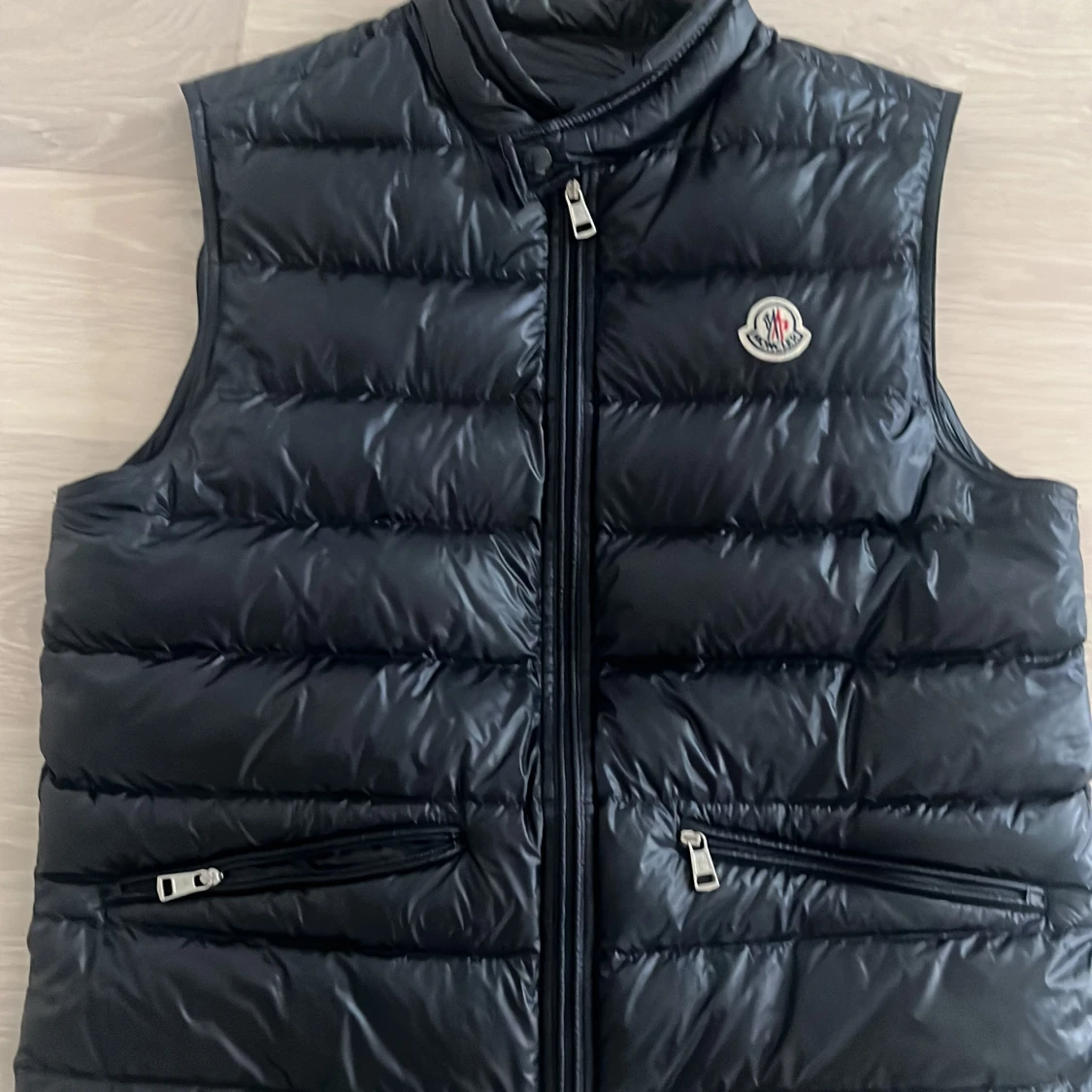 Moncler väst 