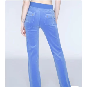 Endast byta! - Vill byta dessa emot en annan färg, storlek xs inget fel på dom, dom är i mycket bra skick. 🐳🐬🐟🦋