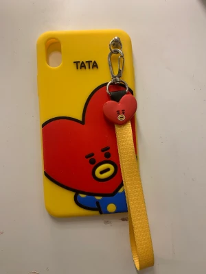 Silicon fodral - Säljer mitt Tata fodral (BTS), det är i nyskick och aldrig används. Passar till iphone XR. Skriv privat för fler bilder och mer information.💕