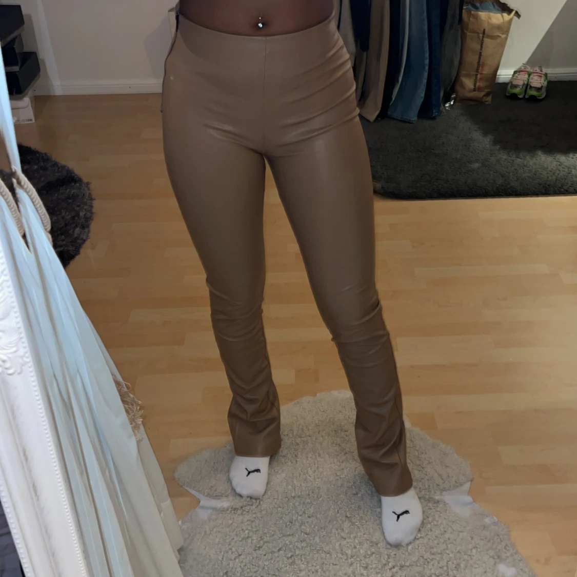 Beiga skinnbyxor från Zara