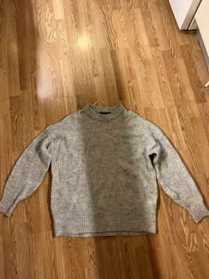 Jätte mysig tröja - Jätte mysig tröja som jag helt enkelt inte använder längre 